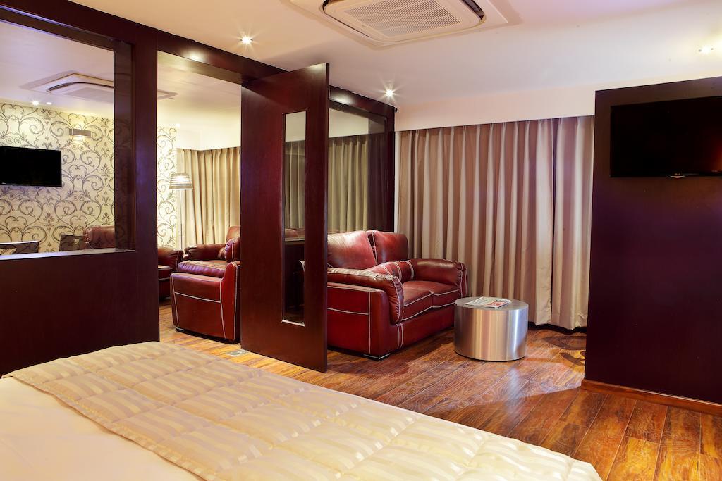 Fern Residency Jodhpur Hotel Dzsódhpur Kültér fotó